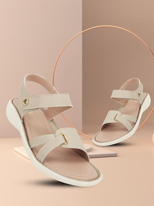 Vendoz Women Stylish Cream Flat Sandals